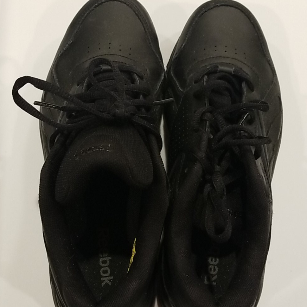 Reebok women'walking shoe size 8